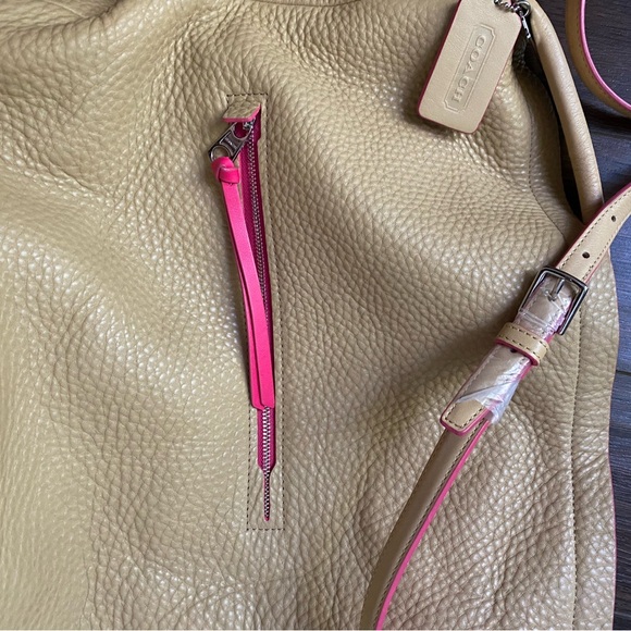 COACH NWOT Bleecker Sullivan edgepaint hobo. Soft pebble leather. - Picture 8 of 8